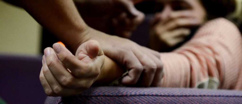 Su padre la había abusado y le dieron domiciliaria: "Mi corazón duele"