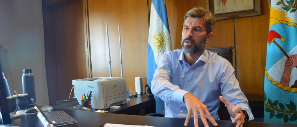 Ulpiano Suarez anunció el pago de un adicional para los municipales