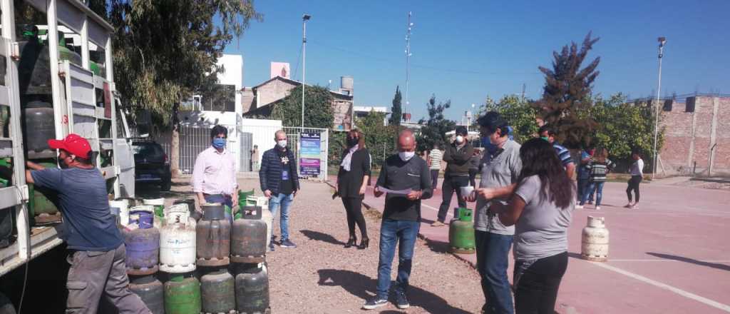 Este martes continúa el programa "La Garrafa en tu barrio"