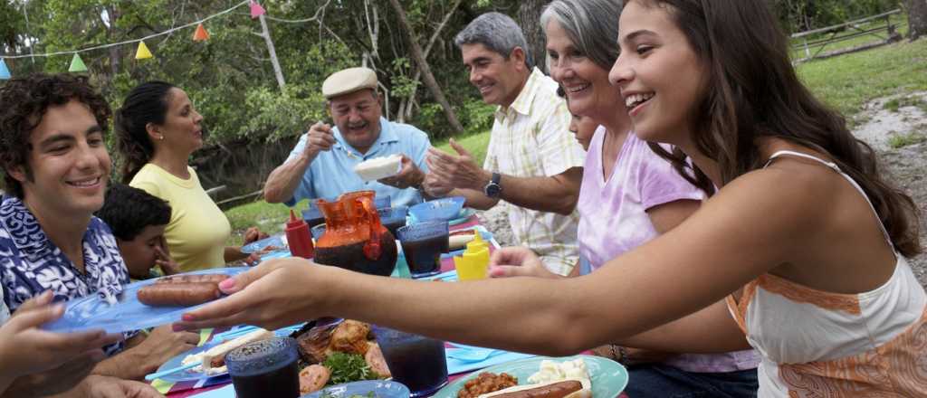 Multa de $50 mil por violar las normas en reuniones familiares en Mendoza