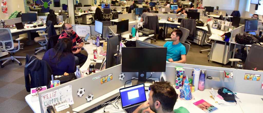 Podrían cambiar una ley que haría inviables a las empresas de conocimiento