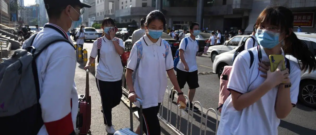 Por nuevos casos de Covid-19, Beijing da marcha atrás con la vuelta a clases