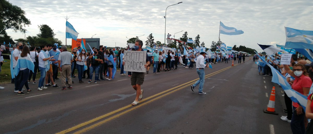 Banderazo contra el proyecto de expropiación de Vicentín