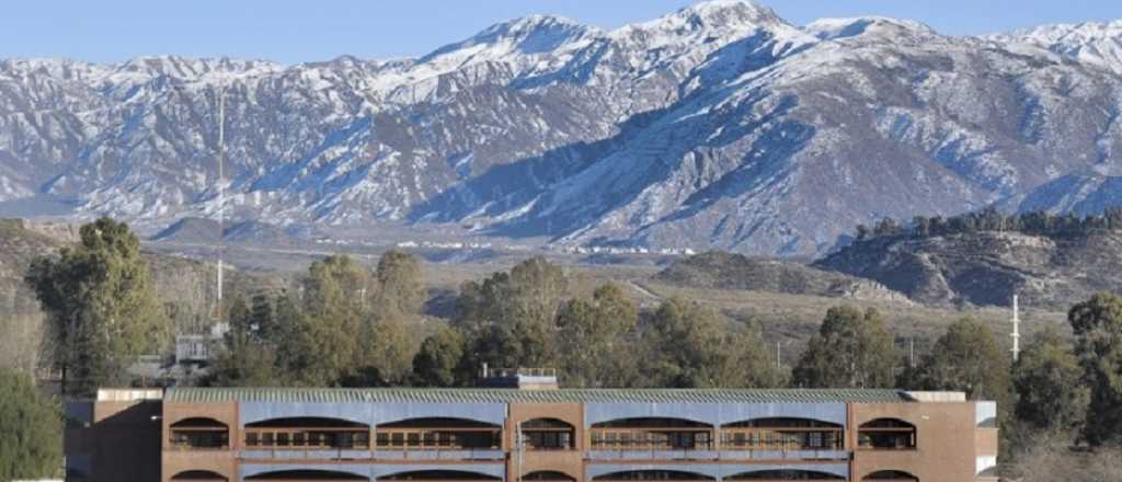 Una facultad de la UNCuyo decidió hibernar una semana por "cansancio"