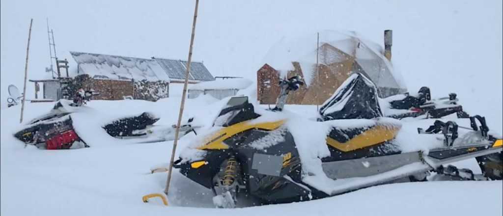 Casi 2 metros de nieve en la cordillera a la altura de Malargüe