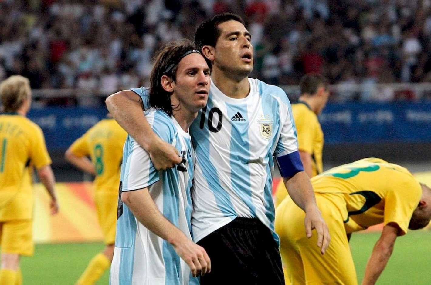 El Día Del Fútbol Hoy Cumplen Años Messi Y Riquelme Mendoza Post