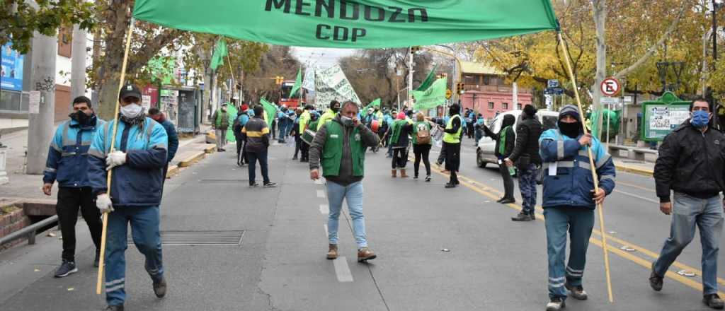 "Bienvenido el festival de piquetes"