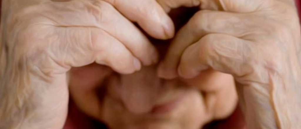 Torturaron a una anciana de 93 años para robarle