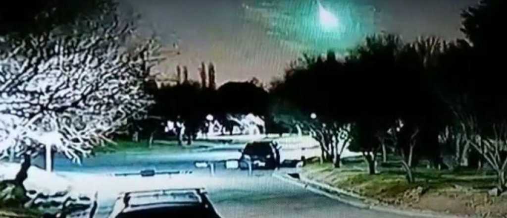 Video: una extraña luz cruzó el cielo de Chacras de Coria