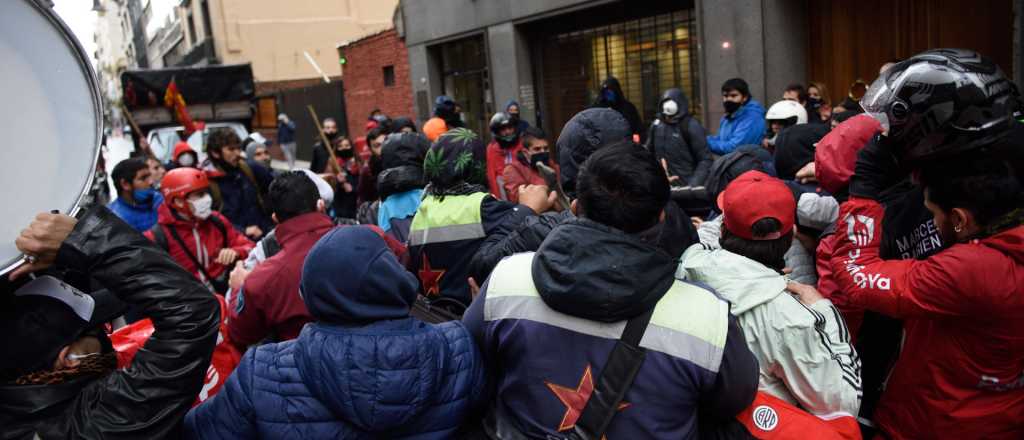 Incidentes en la protesta de repartidores de apps en Capital Federal