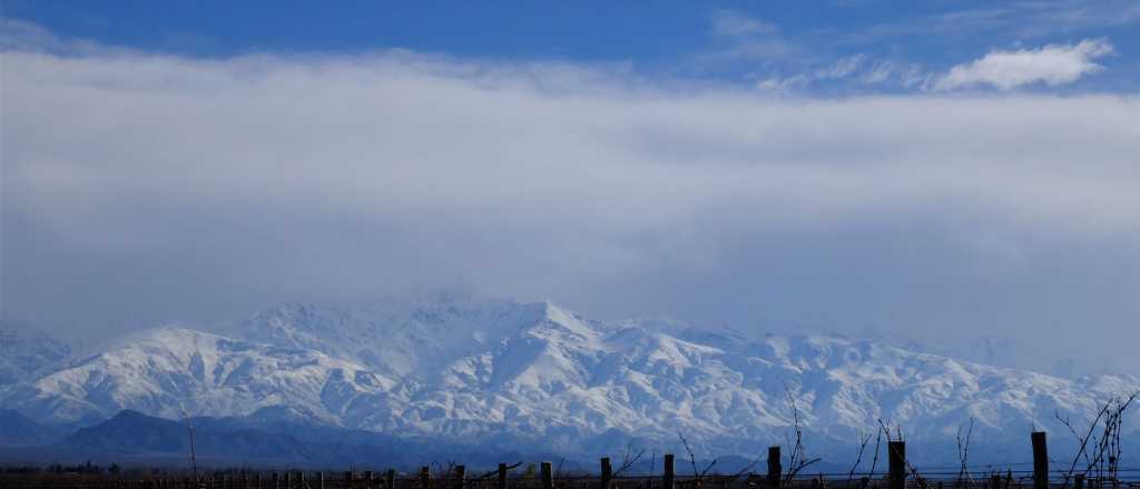 El tiempo en Mendoza: algunas nubes y caluroso