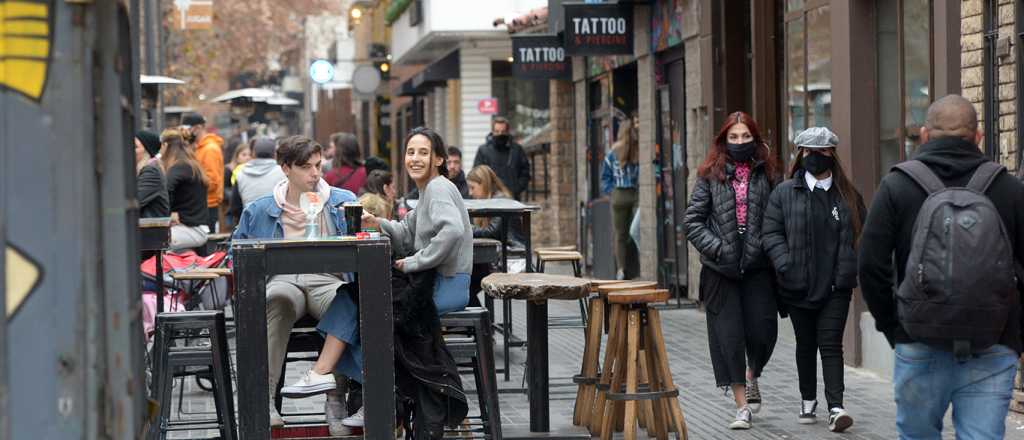 Mendoza mantendrá la circulación hasta la 1.30