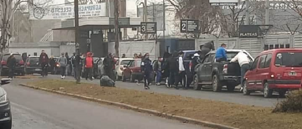 La barra de Quilmes despidió al ladrón asesinado a tiros por el jubilado