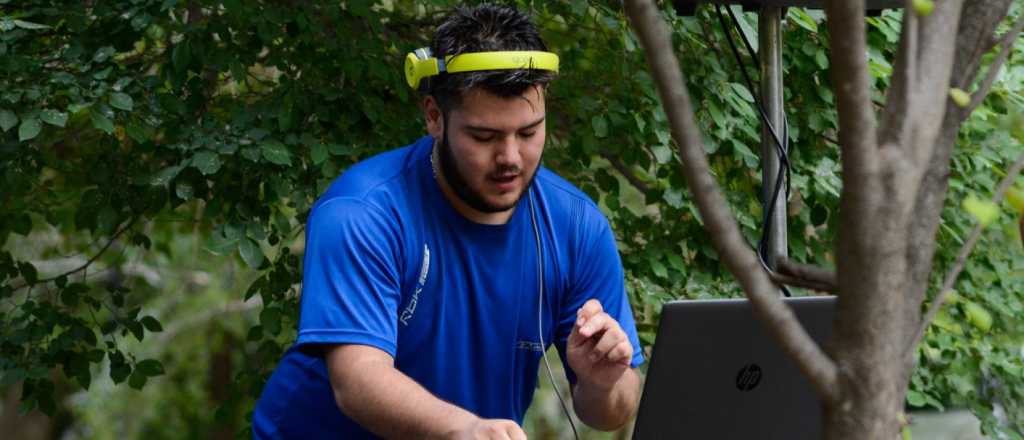 Un DJ perdió su mochila en San Carlos y ofrece $7.500 para recuperarla