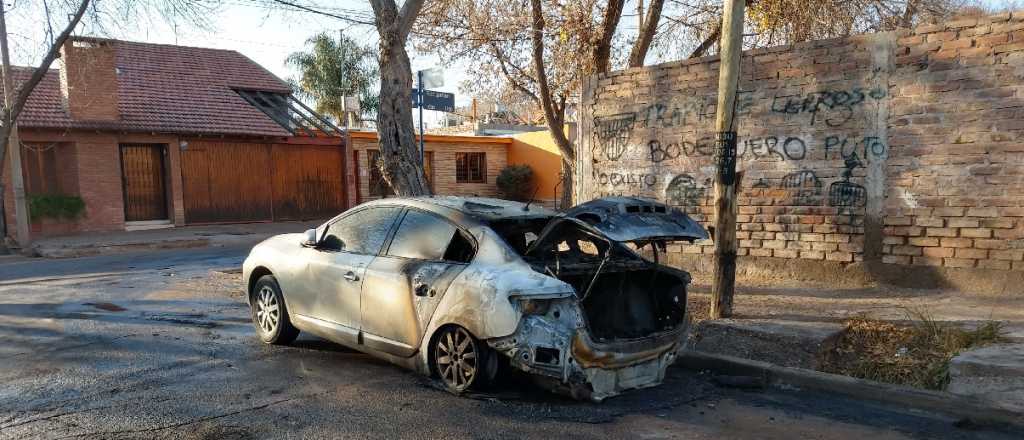 Fotos y videos: locura y barbarie en el barrio Trapiche de Godoy Cruz