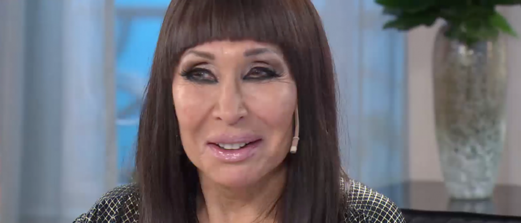 "Estamos al aire mi amor": Moria confesó una intimidad en la mesa de Mirtha