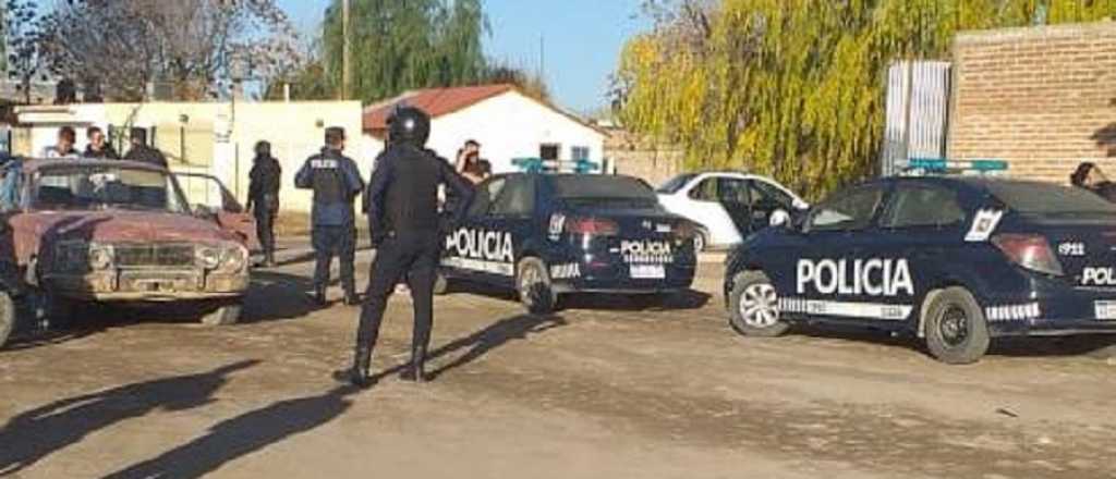 Cuarentena violenta: sacaron a piedrazos a la policía en Tunuyán