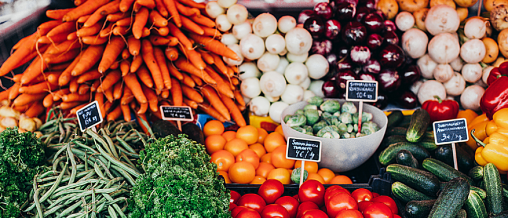 Reconocen que "el mercado de la fruta y la verdura es una timba"