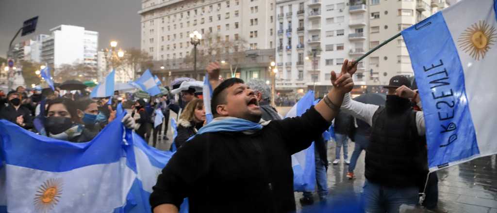 Vigilia frente al Congreso contra la reforma judicial