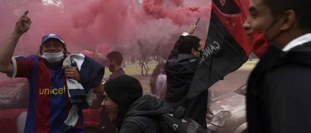 Los hinchas de Newell´s marcharon pidiendo por Lionel Messi