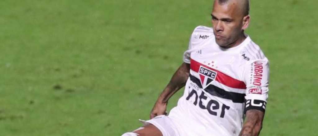 Dani Alves: "Después de Cafú, soy el mejor de la historia"