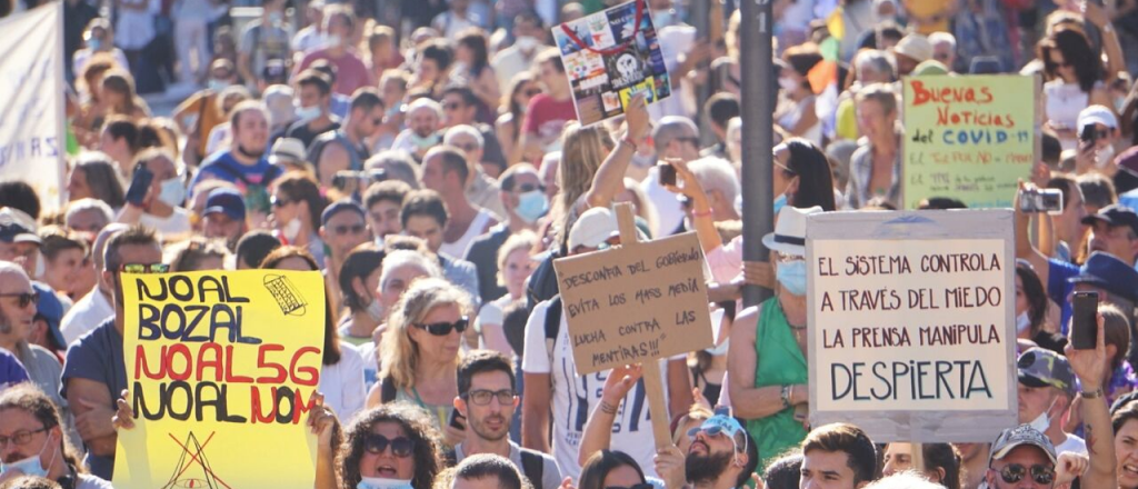 España: un negacionista del coronavirus preso por incitar a la violencia