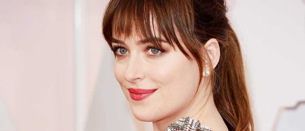 Dakota Johnson ganó el Oscar al "mejor" look de la nueva cuarentena