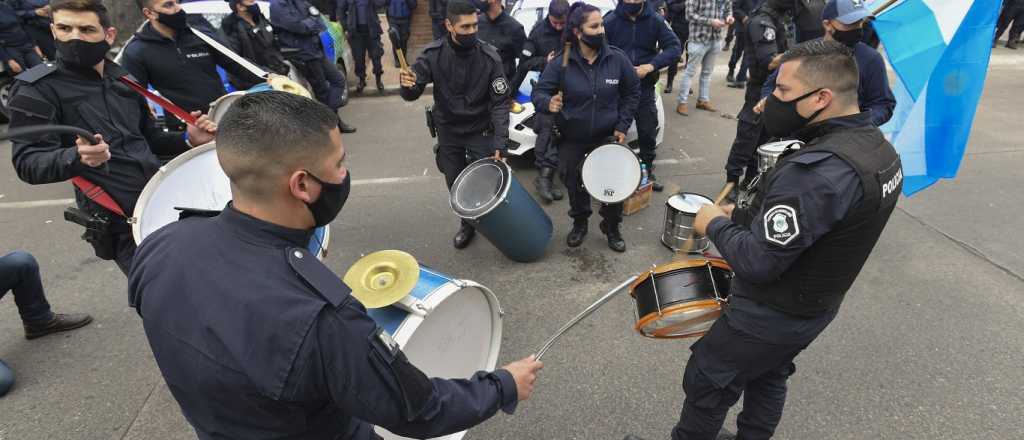 Alberto Fernández pidió no salir a apoyar al Gobierno por la protesta policial