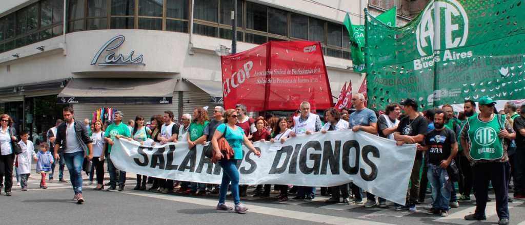 Estatales le piden paritarias a Kicillof luego del aumento a la policía 