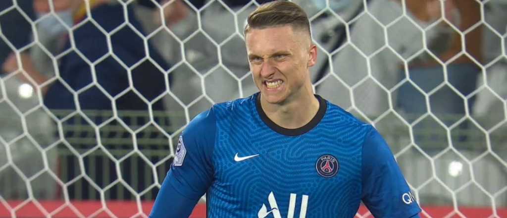 Video: el blooper del arquero del PSG que le valió la derrota ante el Lens