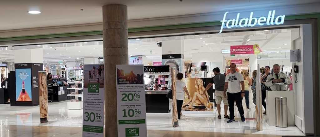 Bajaron las ventas en los súper y shoppings, y subieron en mayoristas