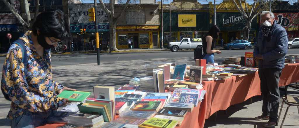 ¿Por qué se celebra hoy el día mundial del libro?