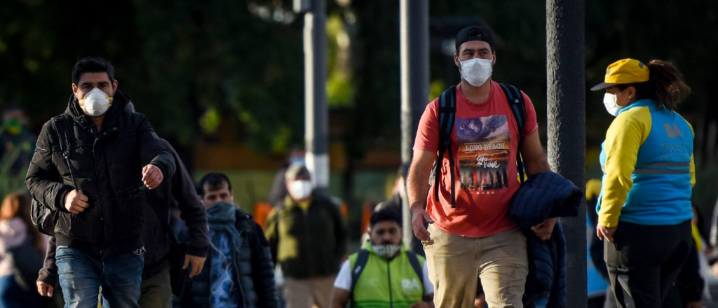 Así estamos, a días de eliminar los barbijos al aire libre