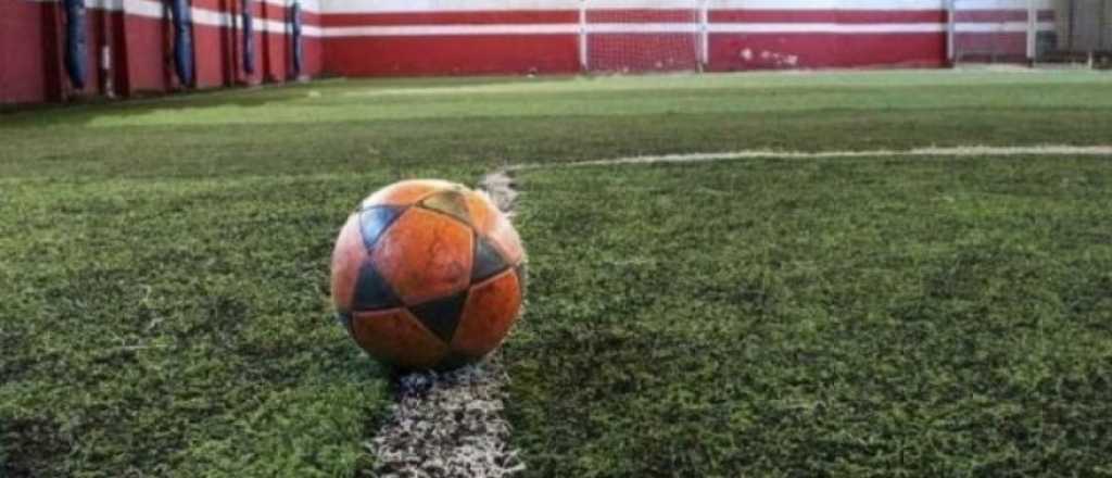 Las canchas de fútbol 5 de Mendoza van a abrir aunque no las habiliten