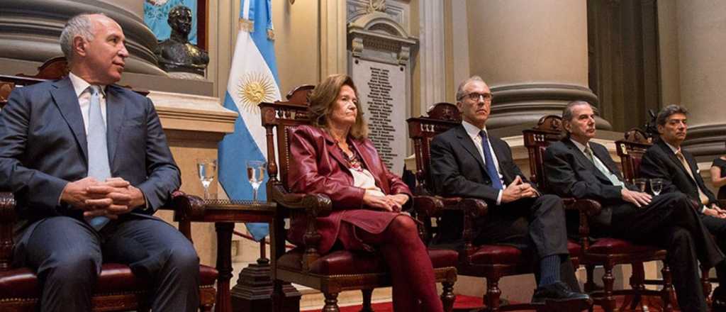 Los jueces de la Corte Suprema se niegan a capacitarse en género