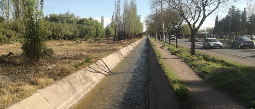 Alvear: un hombre cayó a un canal y falleció