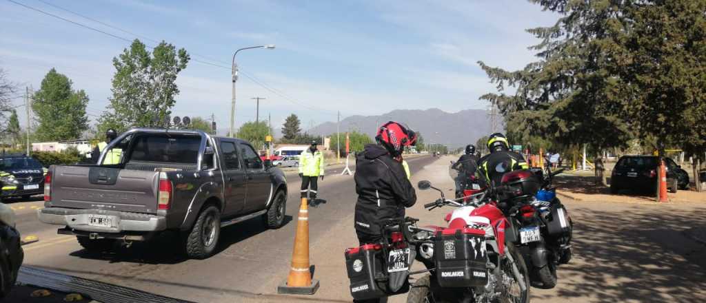 Mendoza no se aisló: cola de gente subiendo a Cacheuta