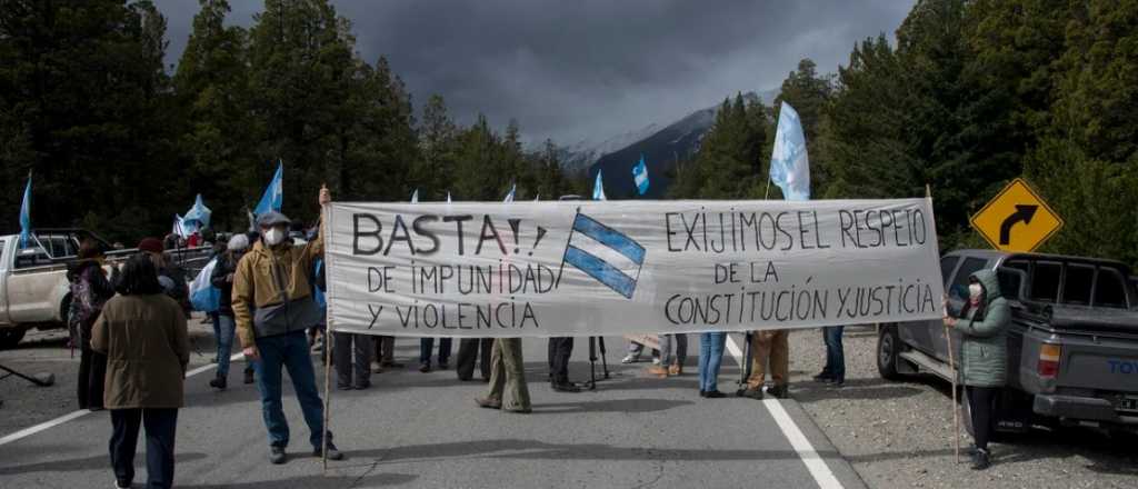 Pichetto asegura que los mapuches tienen el apoyo de montoneros