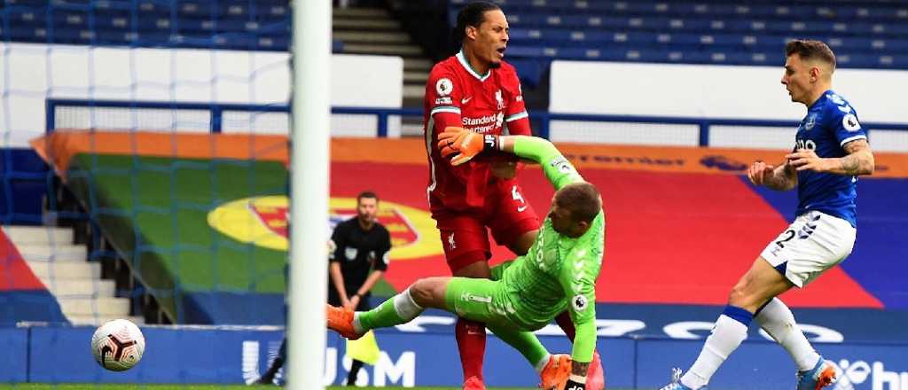 Van Dijk se rompió y será baja en el Liverpool hasta 2021