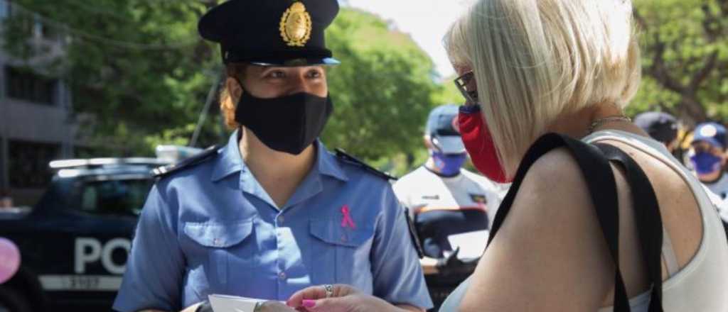 Mujeres Policías tendrán un día libre para realizar controles de mamas