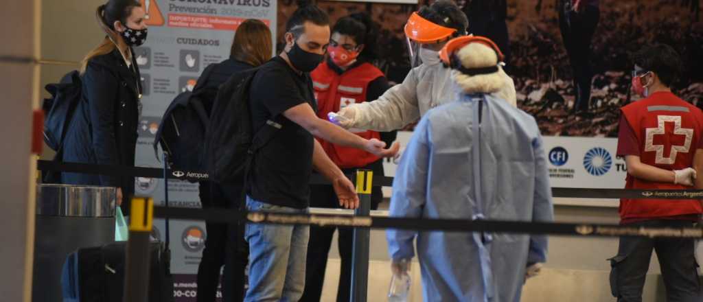 Extranjeros y argentinos que ingresen al país no harán cuarentena