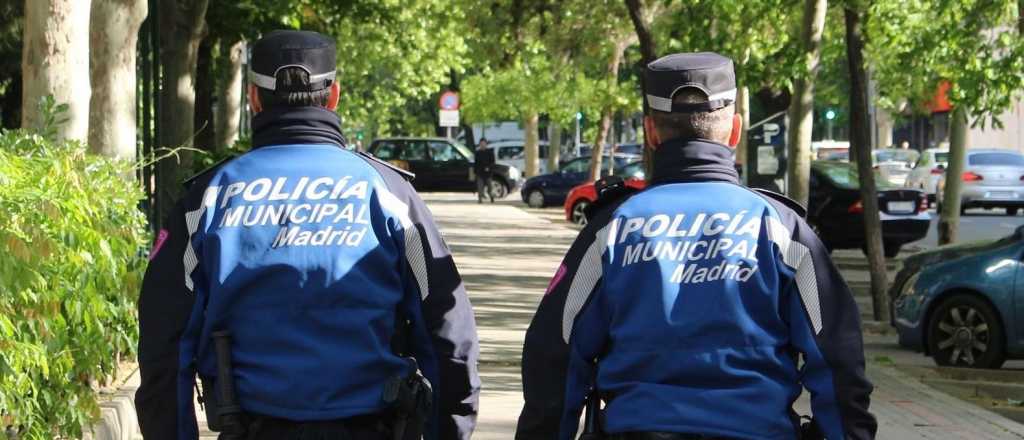 Madrid suspende reuniones familiares y diversión nocturna