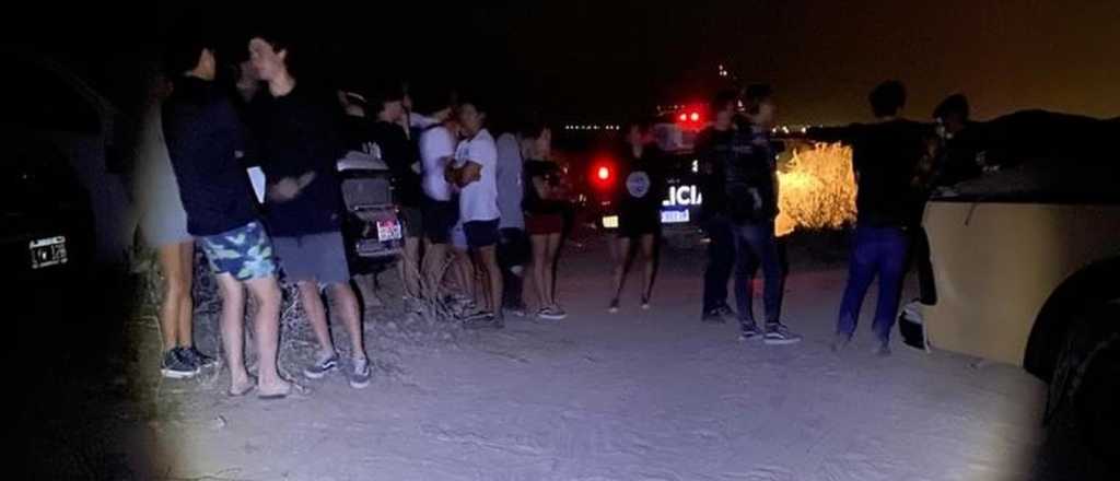 Desbarataron una fiesta ilegal de 300 personas en el piedemonte de Chacras