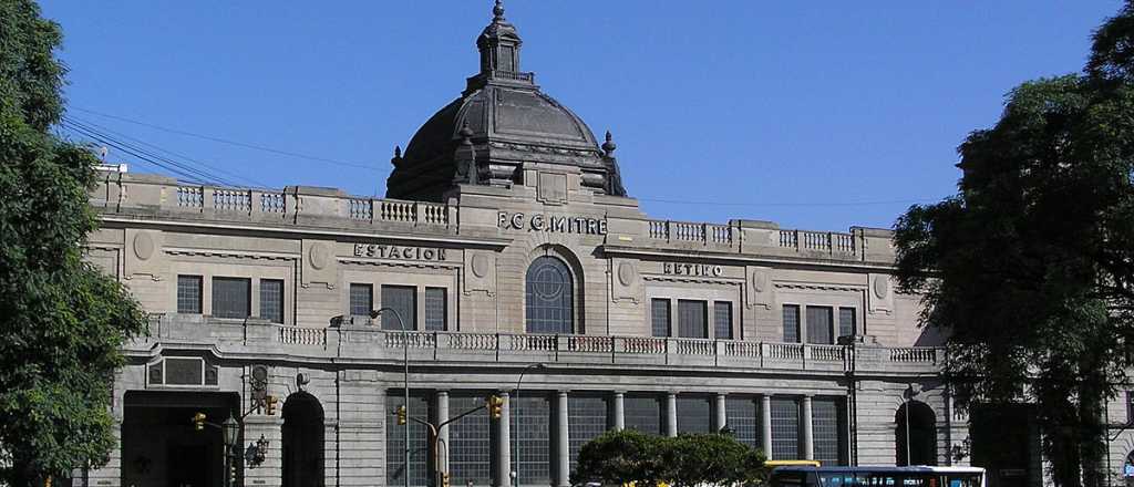 Tiroteo en Retiro entre un indigente y policías dejó cuatro heridos