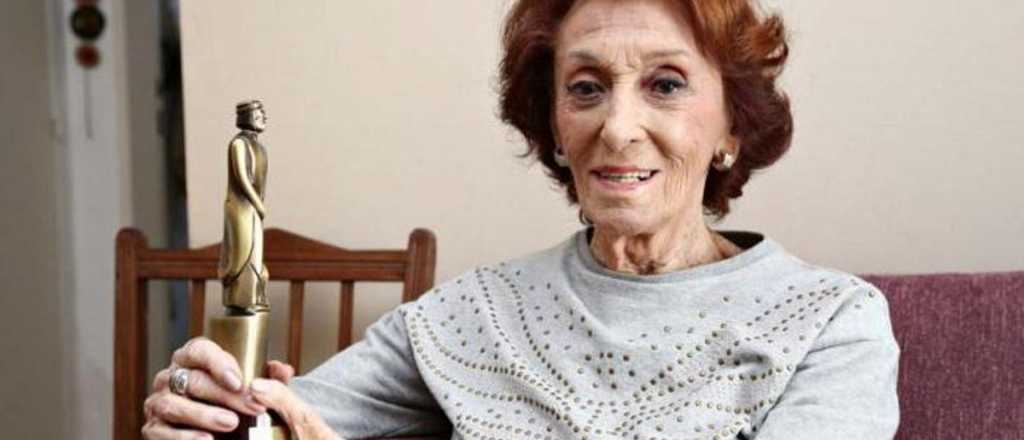 Hilda Bernard cumple 100 años