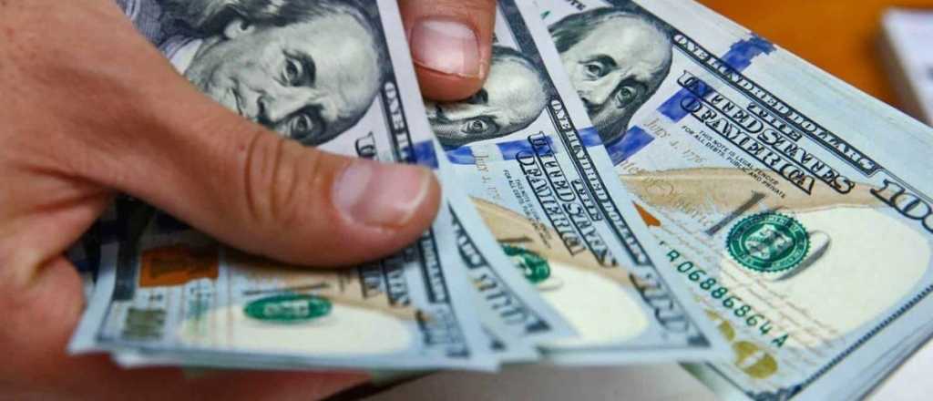 El dólar blue cerró a $1.250 este jueves