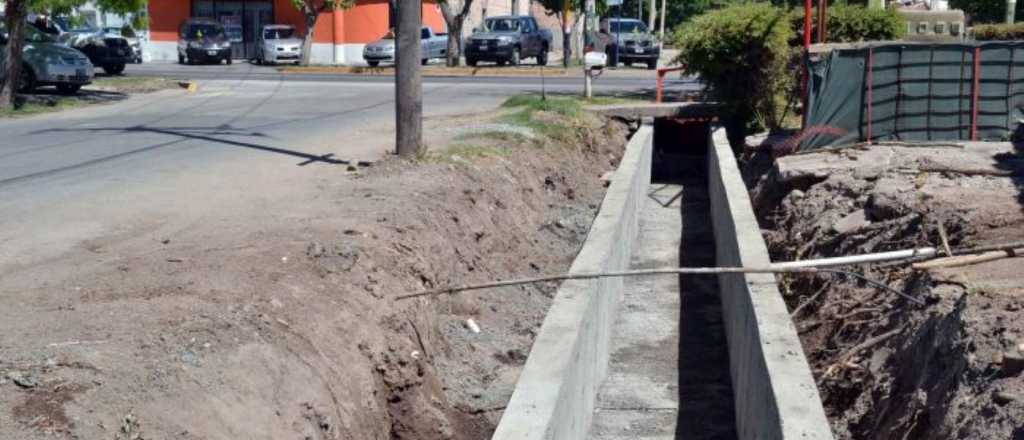 Los Corralitos: siguen las obras de mejoramiento hídrico