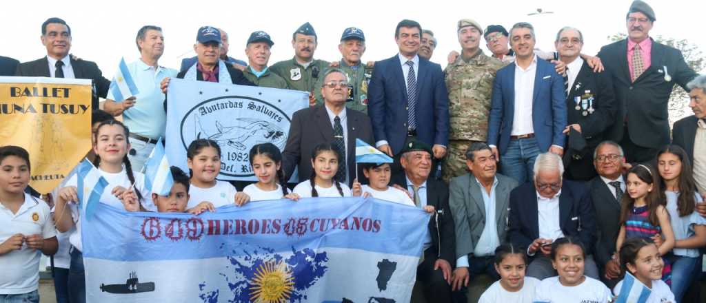 Luján conmemora los 200 años del primer izamiento argentino en Malvinas