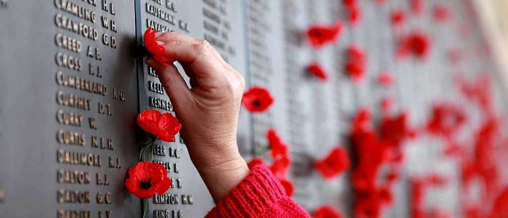 Jeff Bezos y Amazon complicados en Canadá por la ampola roja