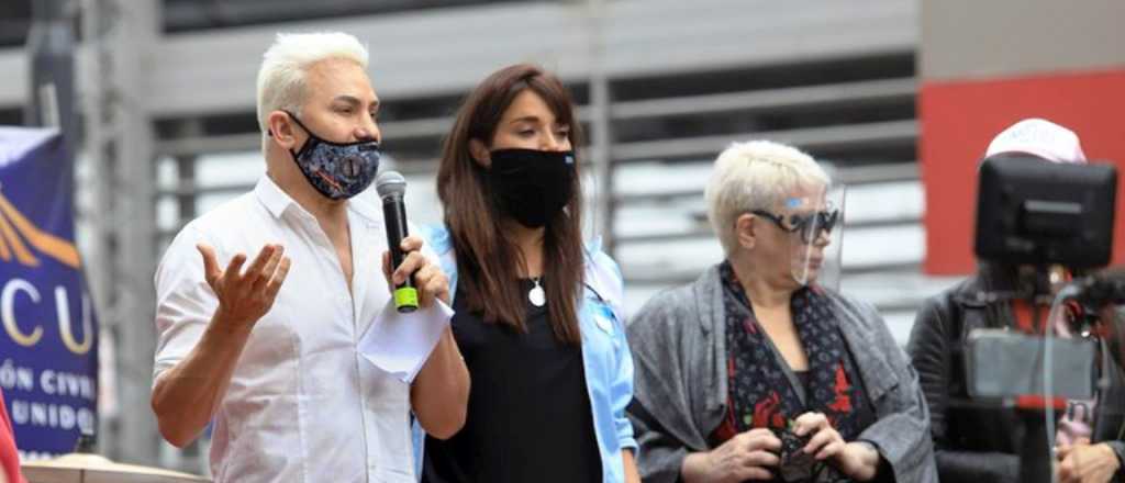 Flavio Mendoza pidió que reabra el teatro "para llevar comida a mi casa"